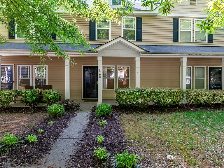 12308 Cross Meadow Rd — Photo 1