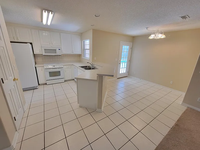7201 Reef St — Photo 13