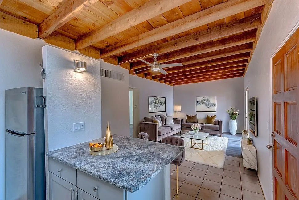 2 bed, 850 sqft, $1,350 — Photo 4