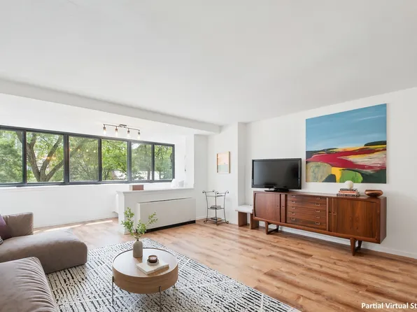 6 Whittier Pl APT 3L, Boston, MA 02114