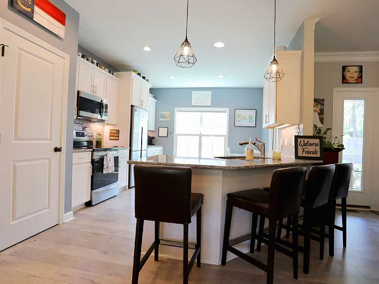 2 River Dr — Photo 16