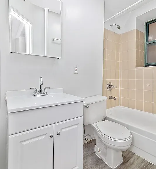 243 W 63rd St #2F — Photo 4