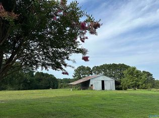 1895 Fry Gap Rd, Arab, AL 35016