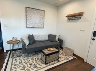 823 E Fairmount Rd, Burbank, CA 91501