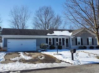 1627 Benham Dr, Lima, OH