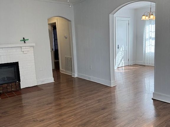 2nd image of 3610 Alpine Dr