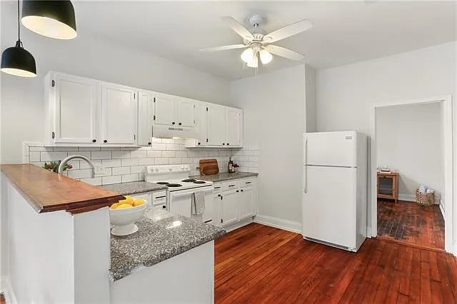 4424 General Pershing St — Photo 5