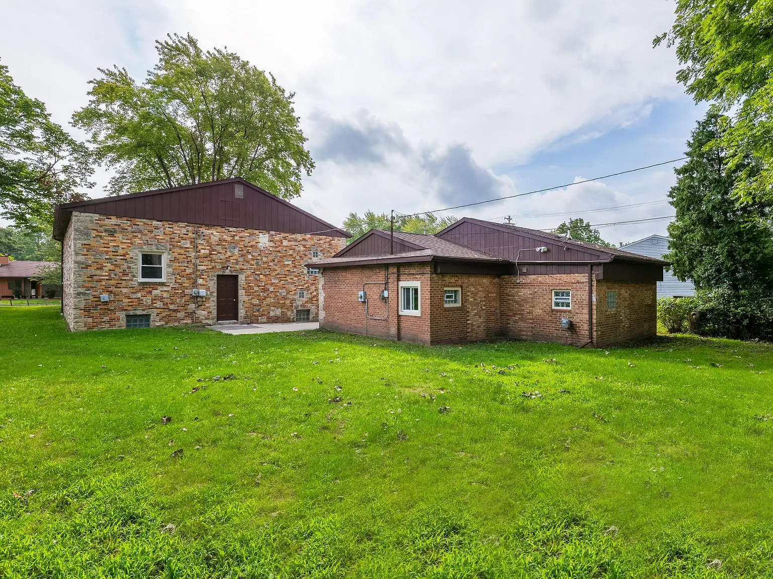 7 bed, $9,100 — Photo 4