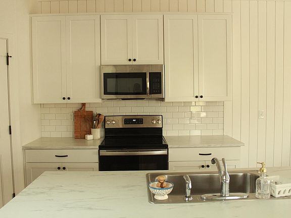 2nd image of 15233 S Reins Way
