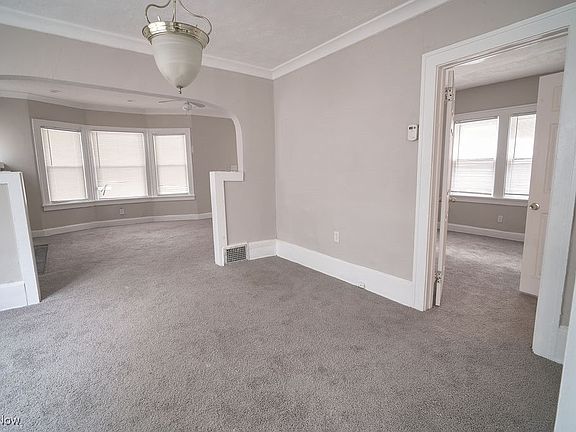 5th image of 3652 E 151st St