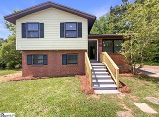 111 Peachwood St, Moore, SC 29369