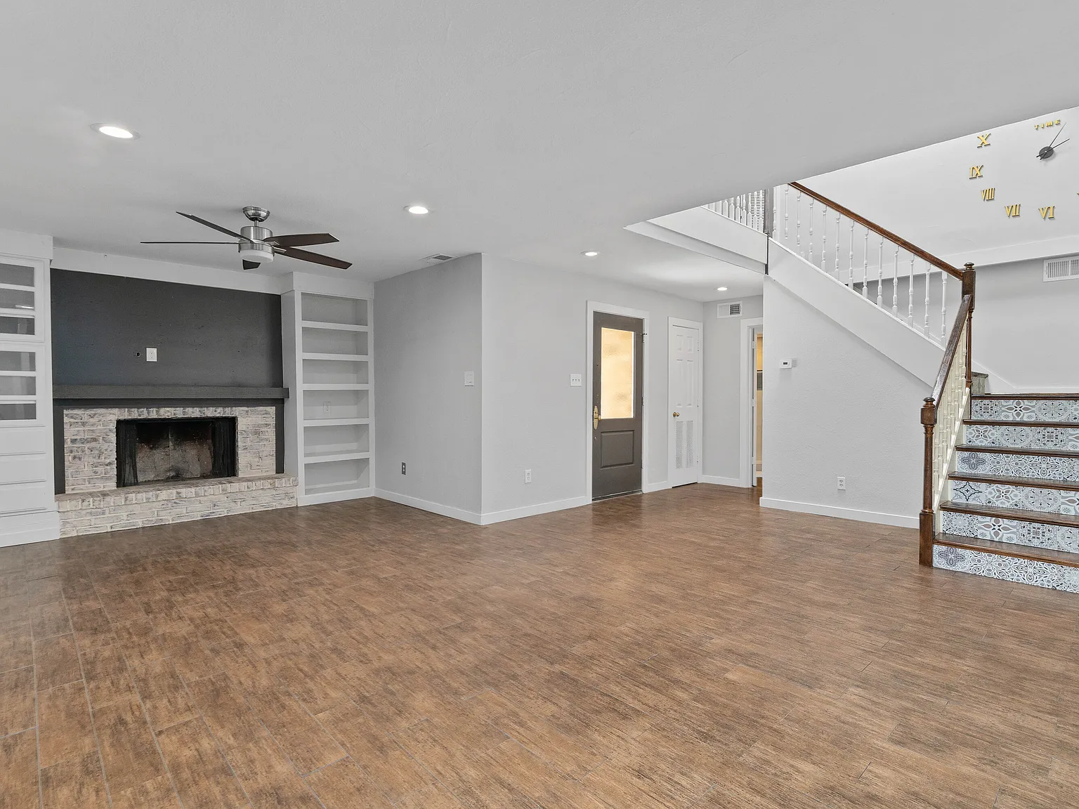 3 bed, 1989 sqft, $2,150 — Photo 3