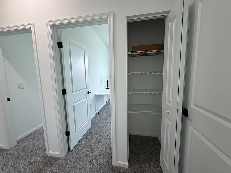 4402 Longwood — Photo 17