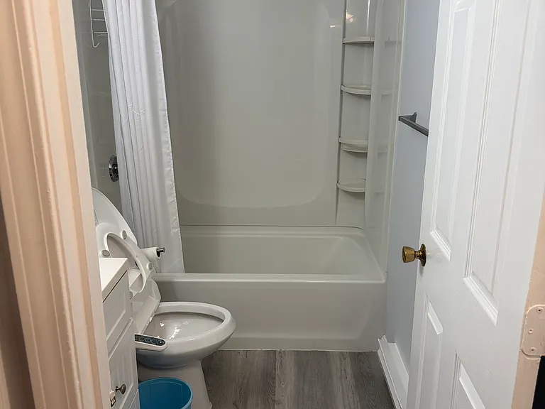 1195 Grafton St #B18 — Photo 5