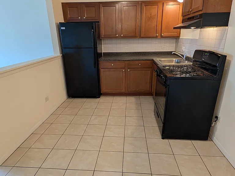 8512 W 87th St #10 — Photo 5