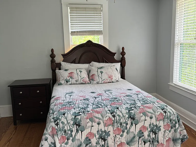 325 E Rich Ave — Photo 8