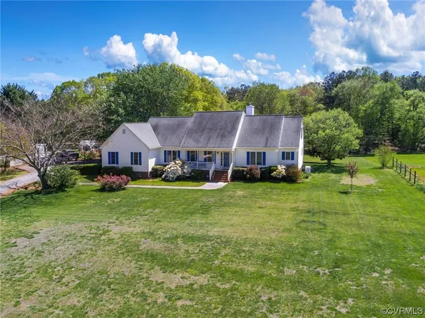 19183 Lavaga Dr, Rockville, VA 23146