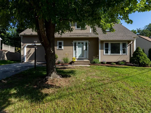 56 Ode Way, Manchester, NH 03103