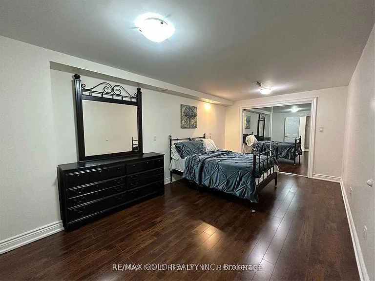 449 Meadowridge Ct #BASEMENT — Photo 11