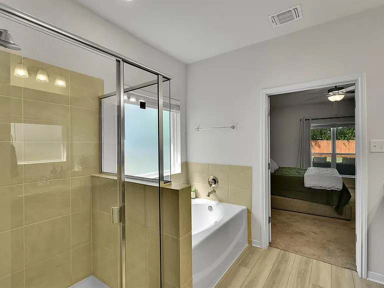 632 Friars Tuck Dr — Photo 30