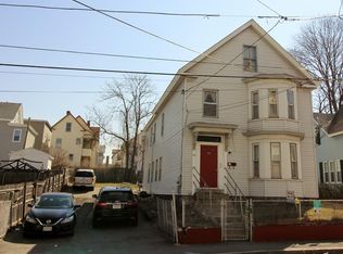 90 Andrews St, Lowell, MA 01852