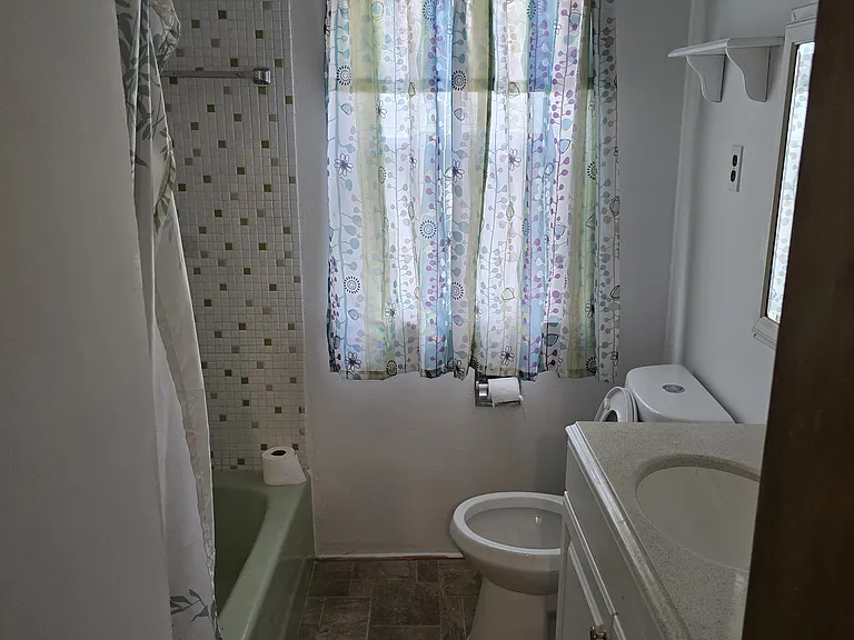 25298 Colgate St — Photo 24