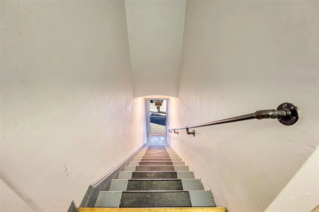 2 bed, $1,500 — Photo 2