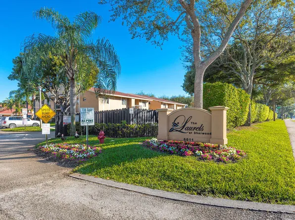 6053 10th Ave N APT 239, Greenacres, FL 33463