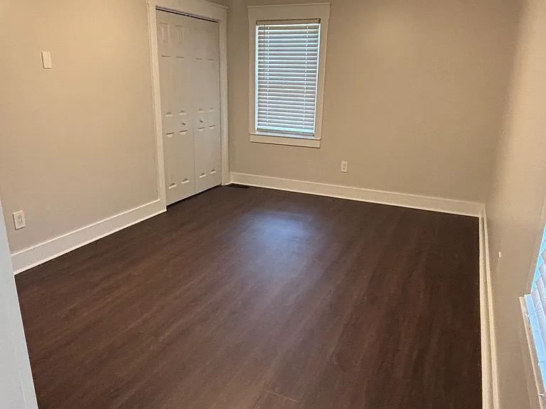 205 McArthur St — Photo 29