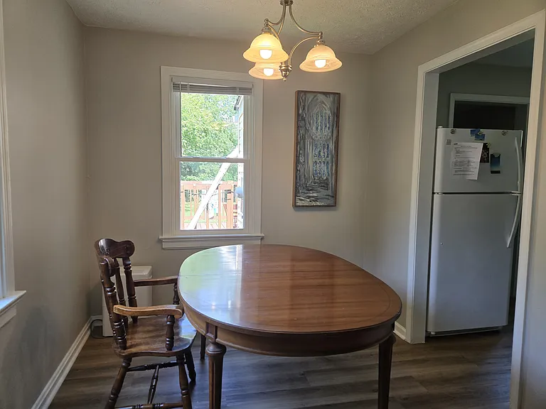 1115 Stewart Dr — Photo 15