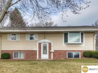 2816 S 136th St, Omaha, NE, 68144