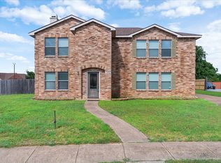 1298 Longleaf Dr, Cedar Hill, TX 75104