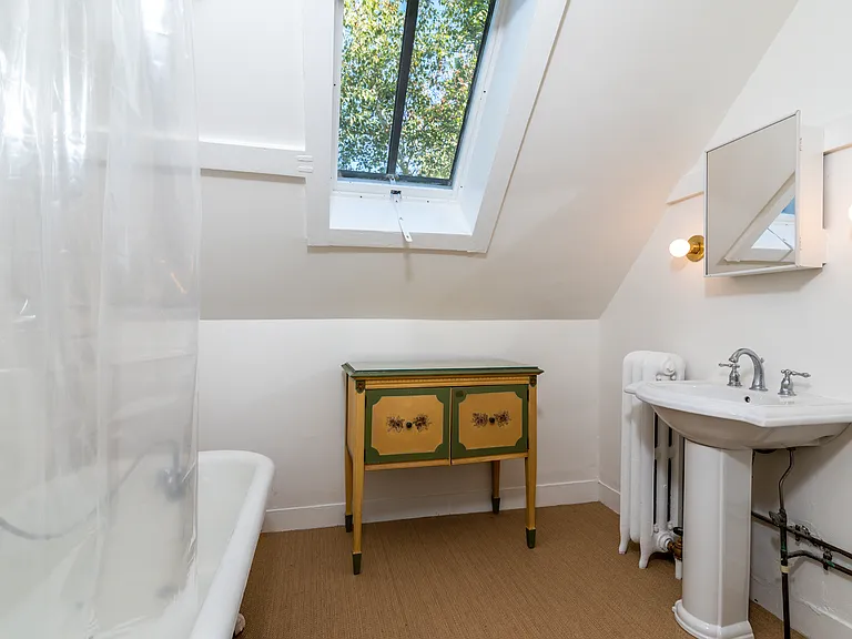 bathroom with skylight