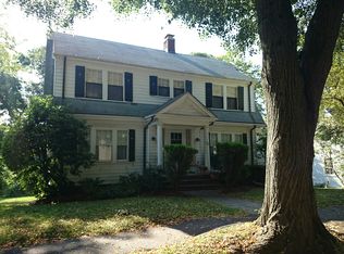 151 Wolcott Rd, Brookline, MA 02467