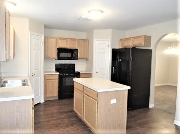 2803 Heathgate Way — Photo 6