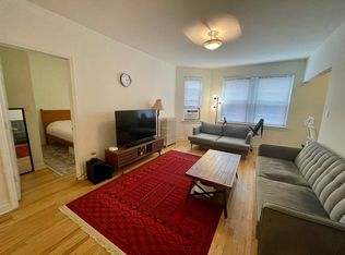 7015 N Wolcott Ave APT 2, Chicago, IL 60626