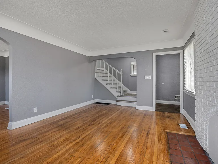 15514 Saint Marys St — Photo 15