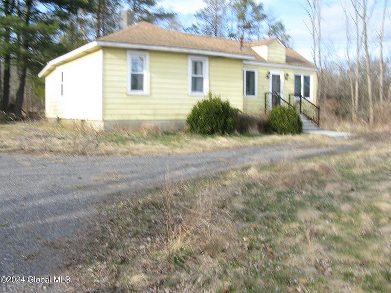 3rd image of 32 Stone Road