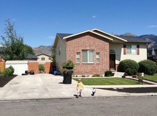 882 Riverwood Dr, Logan, UT 84321