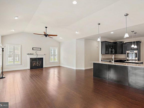 5th image of 27497 Dockside Ct