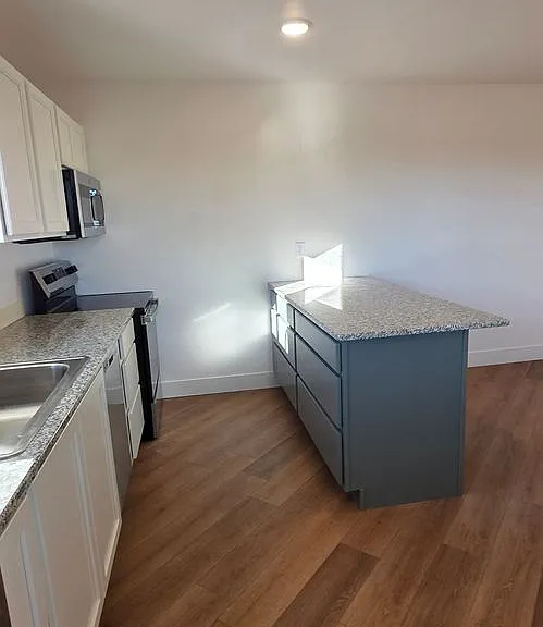 1026 Center Dr — Photo 7