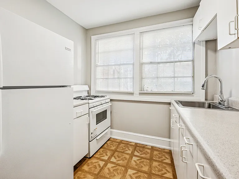 790 Ponce De Leon Pl NE #6 — Photo 5
