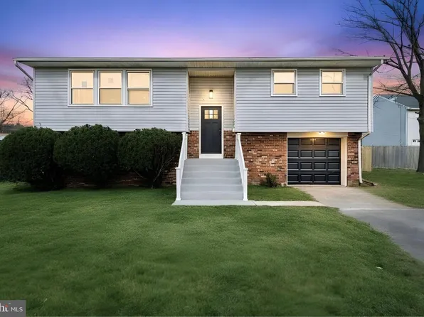 26 Nicholas St, Pemberton, NJ 08068