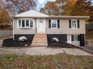 126 Pilgrim Ave, Coventry, RI 02816