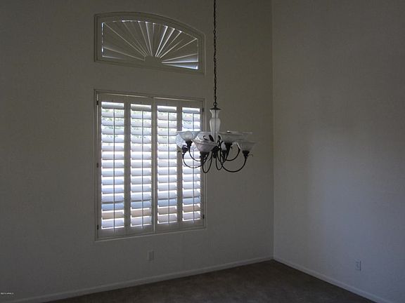 4th image of 6404 E Waltann Ln