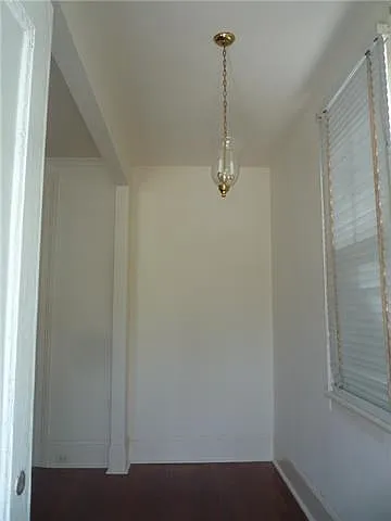 7733 Hampson St — Photo 9