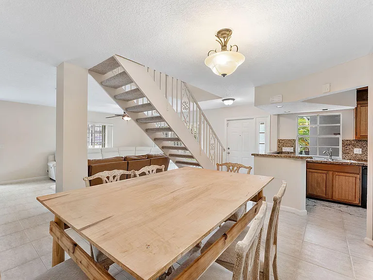 2704 Vision Dr — Photo 6