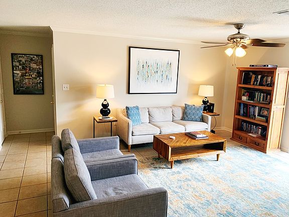 4th image of 13 Private Road 3057 #3