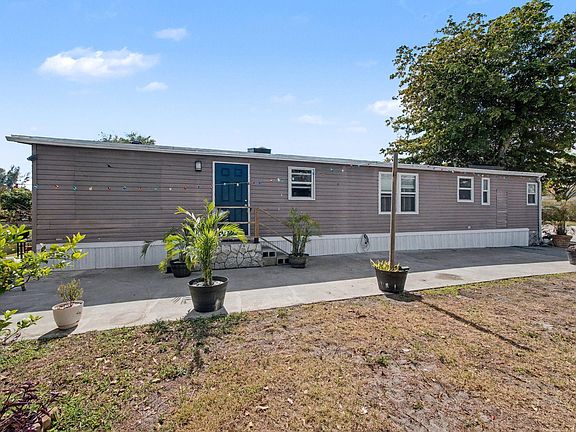 5th image of 1700 SW 66th Avenue