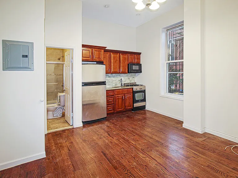 74 Macdonough St #1 — Photo 1